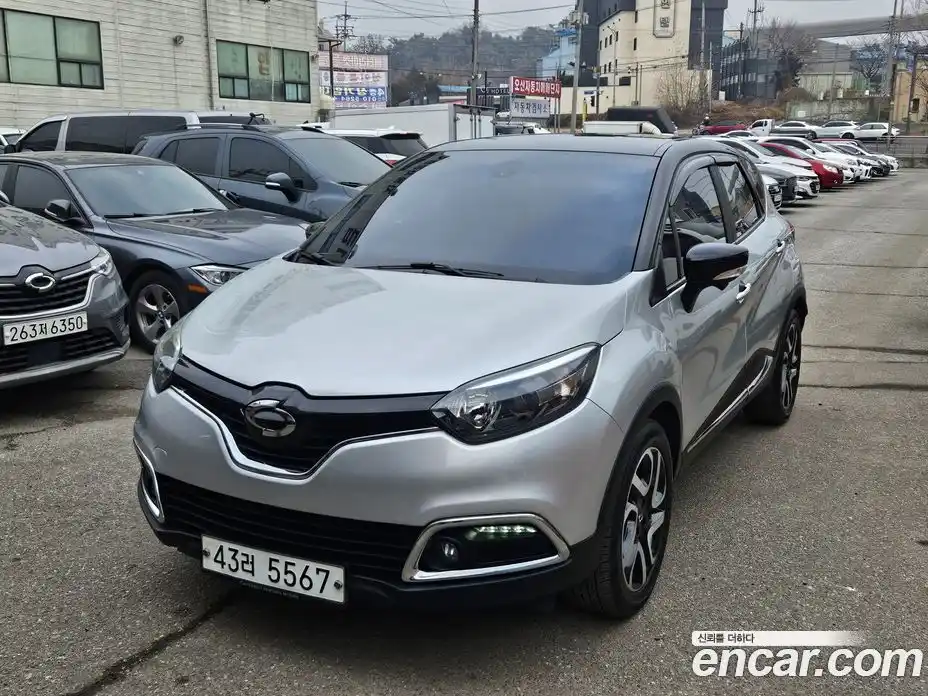 Renault QM3 2015 1.5 Автомат в Москве № 536785, фото 1