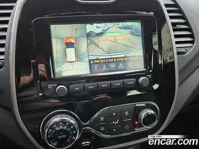 Renault QM3 2015 1.5 Автомат в Москве № 536785, миниатюра 12