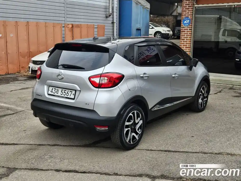 Renault QM3 2015 1.5 Автомат в Москве № 536785, фото 4