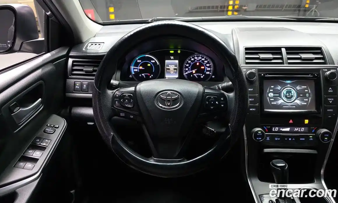 Toyota Camry 2016 2.5 Автомат в Москве № 537809, фото 13