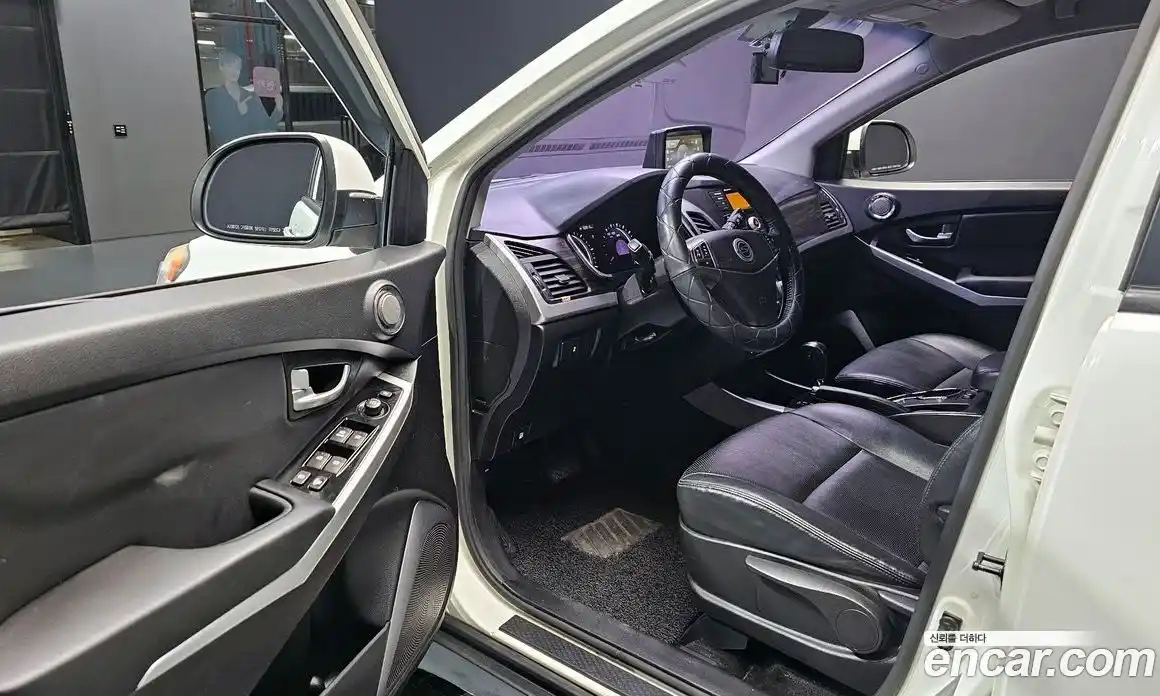 SsangYong Korando 2014 2.0 Автомат в Москве № 539616, фото 11