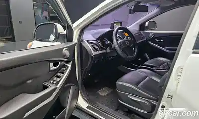 SsangYong Korando 2014 2.0 Автомат в Москве № 539616, миниатюра 11