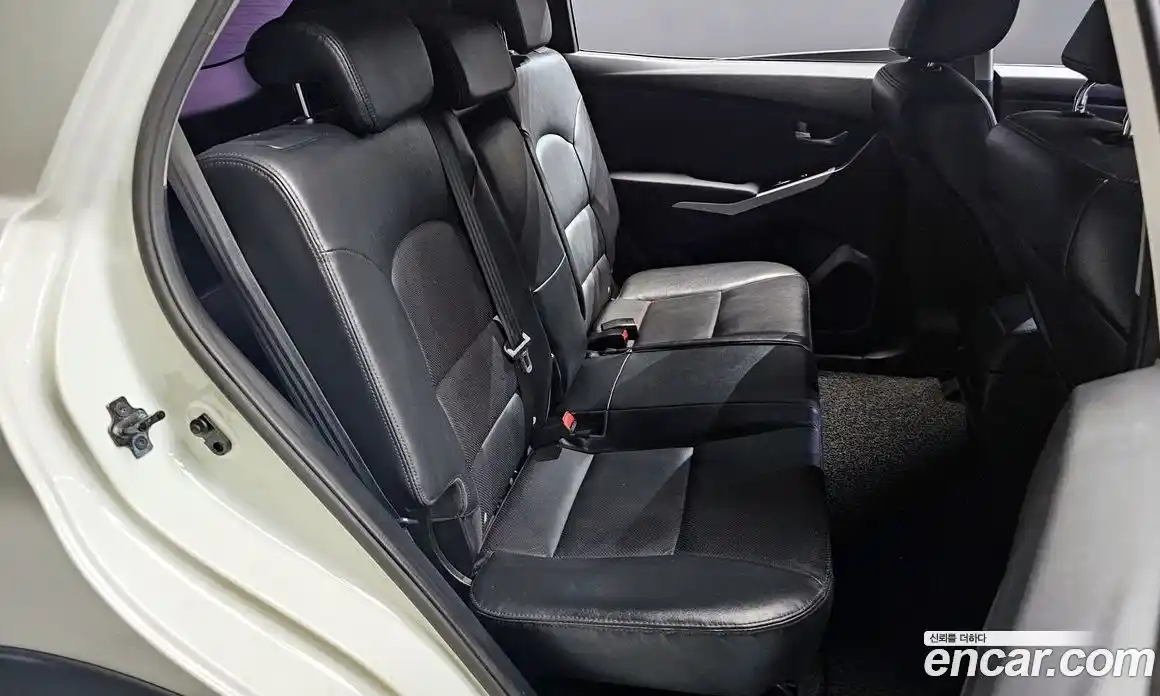 SsangYong Korando 2014 2.0 Автомат в Москве № 539616, фото 12