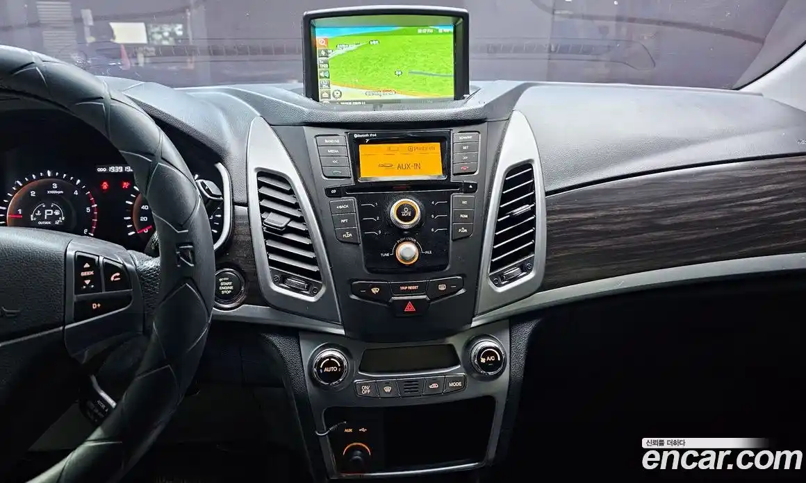 SsangYong Korando 2014 2.0 Автомат в Москве № 539616, фото 14