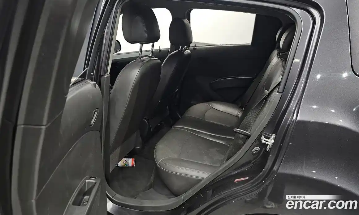 Chevrolet Spark 2014 1.0 Механическая в Москве № 540188, фото 11