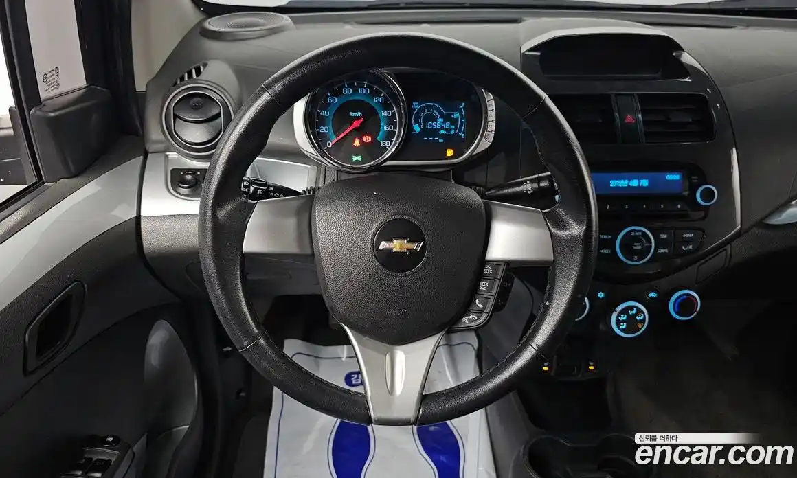 Chevrolet Spark 2014 1.0 Механическая в Москве № 540188, фото 15