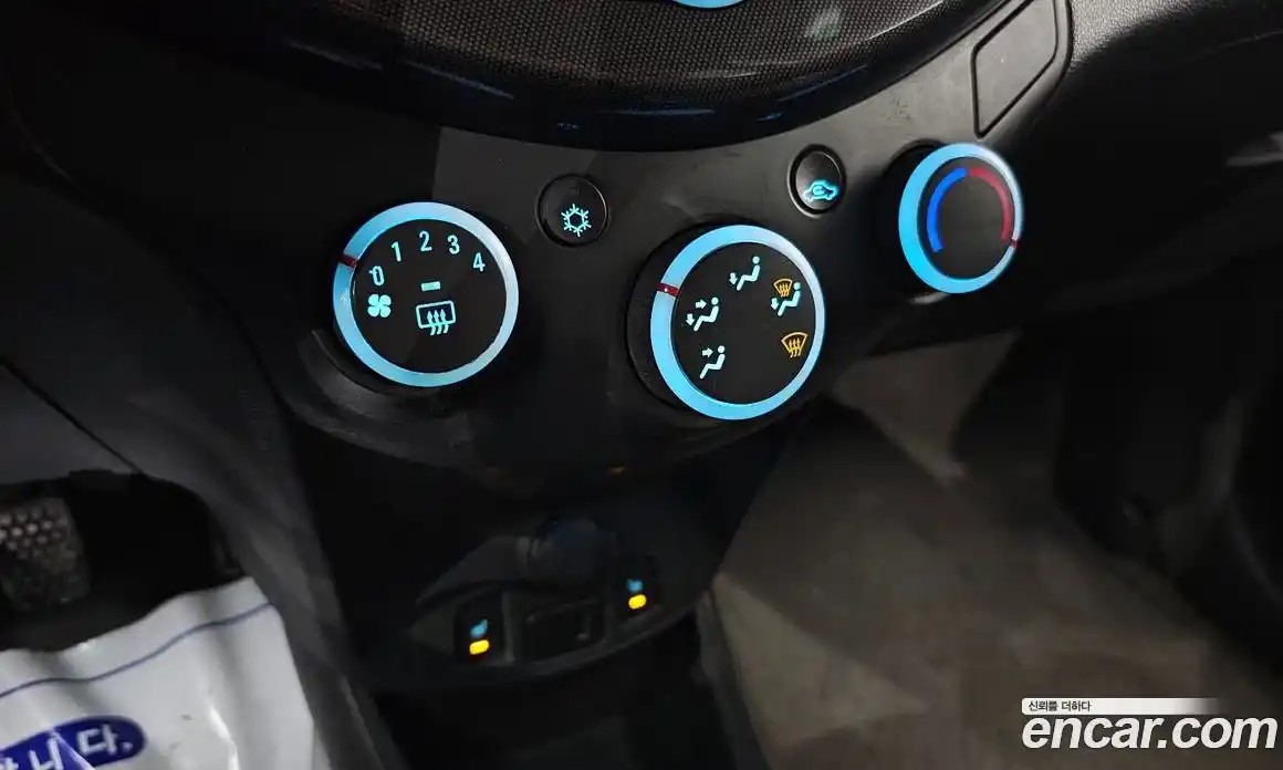 Chevrolet Spark 2014 1.0 Механическая в Москве № 540188, фото 18