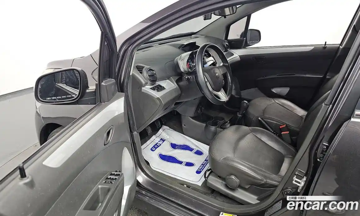 Chevrolet Spark 2014 1.0 Механическая в Москве № 540188, фото 10