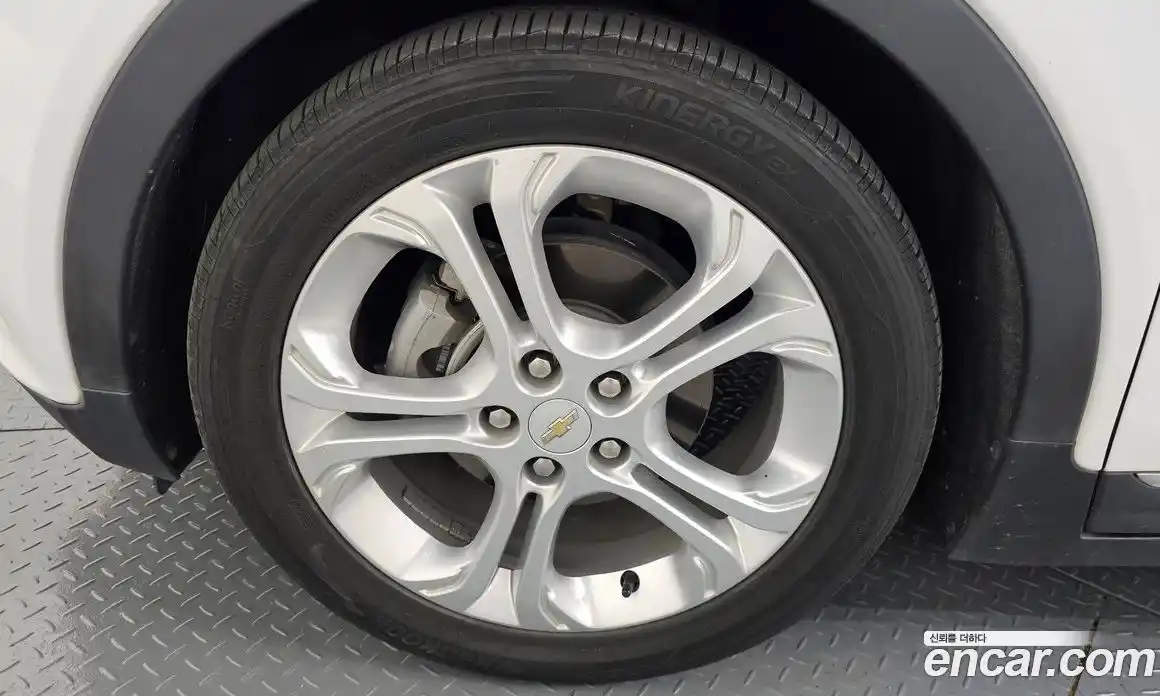 Chevrolet Bolt EV 2018 0.2 Автомат в Москве № 540268, фото 5