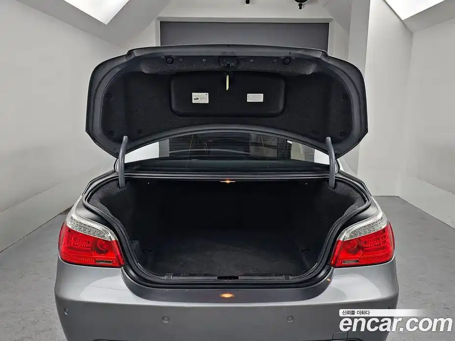 BMW 5-Series 2010 3.0 Автомат в Москве № 540889, фото 20