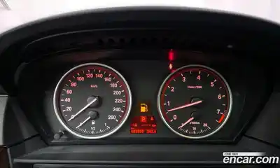 BMW 5-Series 2010 3.0 Автомат в Москве № 540889, миниатюра 8