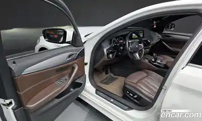 BMW 5-Series 2019 2.0 Автомат в Москве № 540966, миниатюра 10