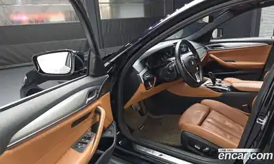BMW 5-Series 2018 2.0 Автомат в Москве № 541046, миниатюра 10