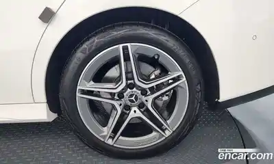 Mercedes-Benz CLA-Class 2025 2.0 Автомат в Москве № 541234, миниатюра 5