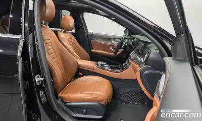 Mercedes-Benz E-Class 2020 2.0 Автомат в Москве № 543206, миниатюра 11