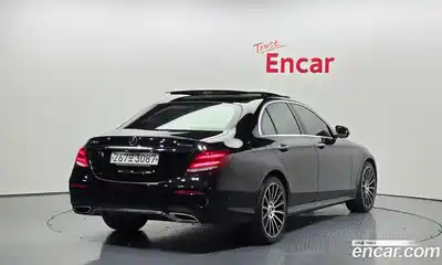 Mercedes-Benz E-Class 2020 2.0 Автомат в Москве № 543206, миниатюра 2