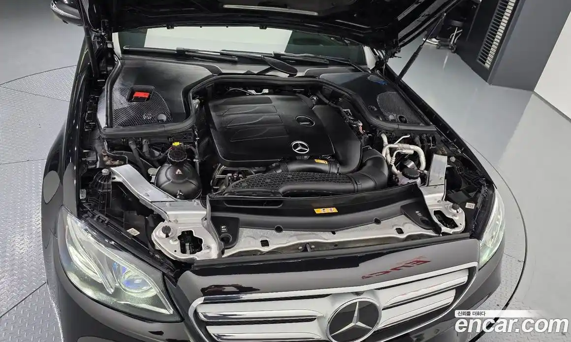 Mercedes-Benz E-Class 2020 2.0 Автомат в Москве № 543206, фото 6