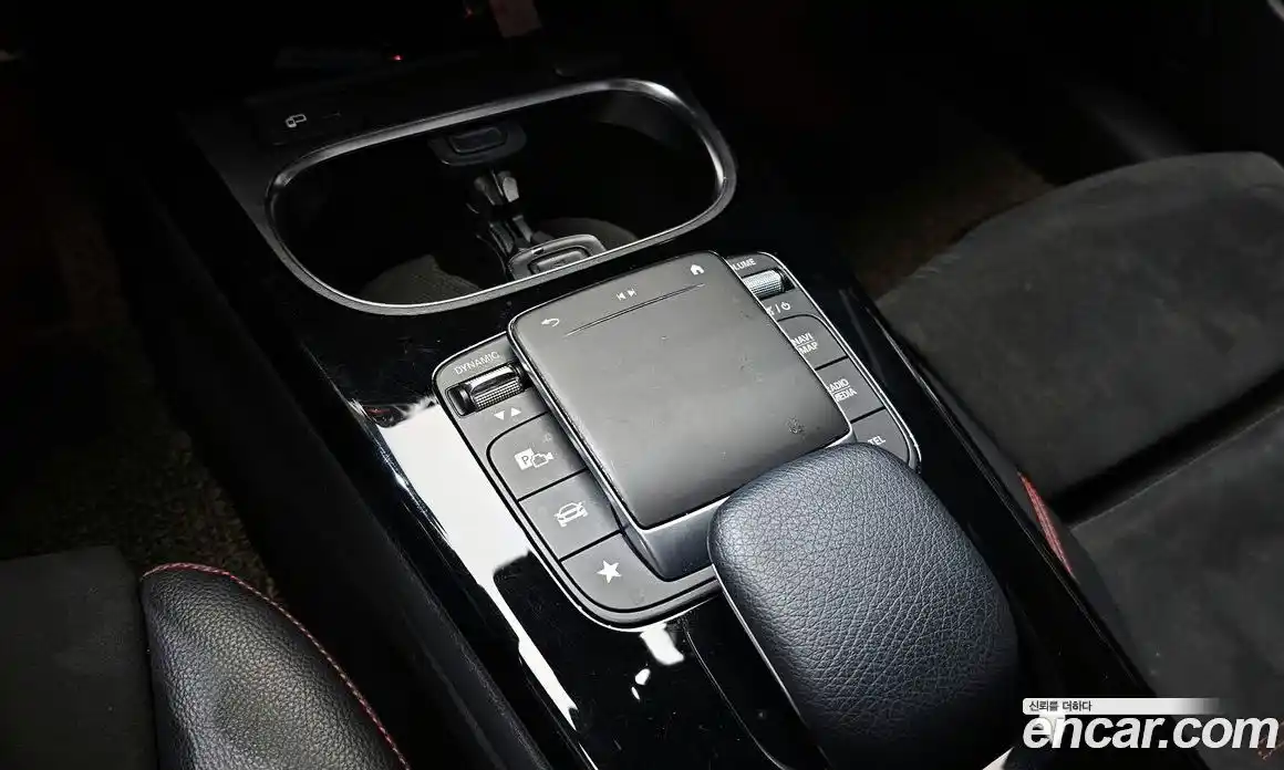 Mercedes-Benz CLA-Class 2020 2.0 Автомат в Москве № 543434, фото 17