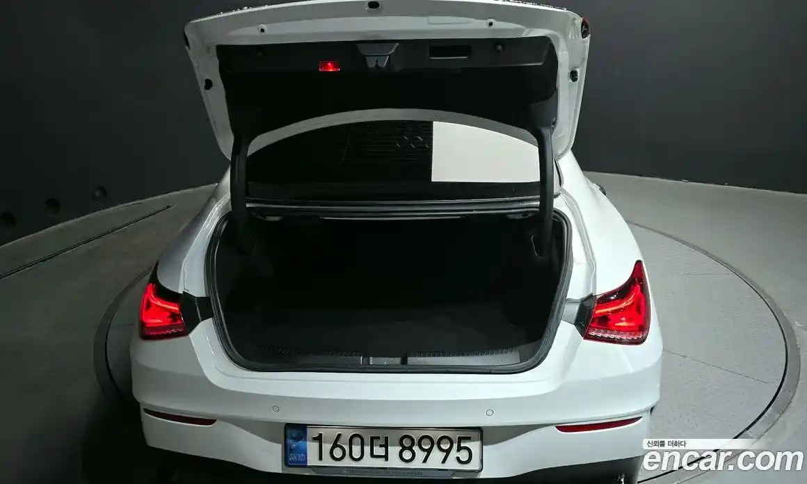 Mercedes-Benz CLA-Class 2020 2.0 Автомат в Москве № 543434, фото 20