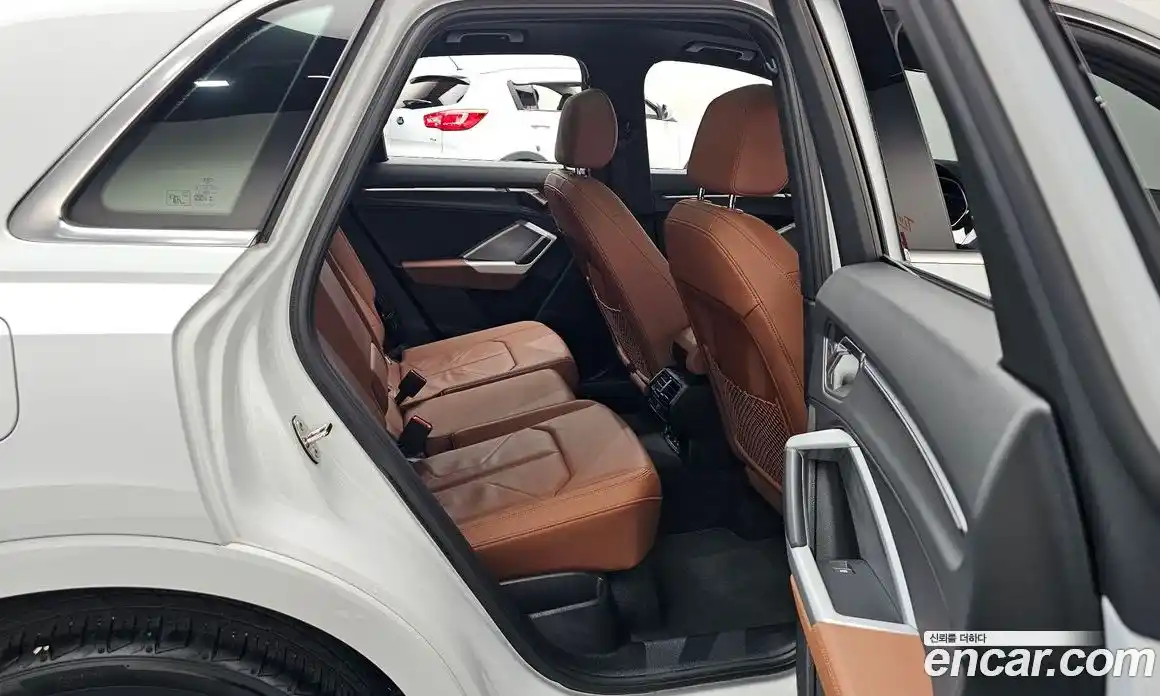 Audi Q3 2023 2.0 Автомат в Москве № 544063, фото 12