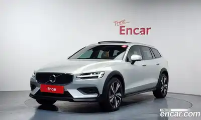 Volvo V60, 2021