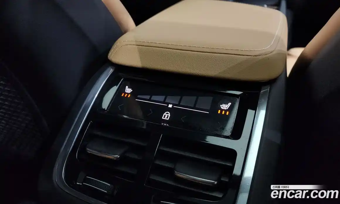 Volvo V60 2021 2.0 Автомат в Москве № 544923, фото 19