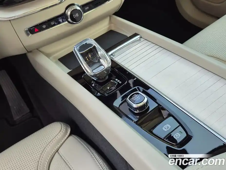 Volvo XC60 2026 2.0 Автомат в Москве № 544989, фото 9