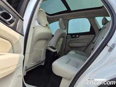 Volvo XC60 2026 2.0 Автомат в Москве № 544989, миниатюра 10