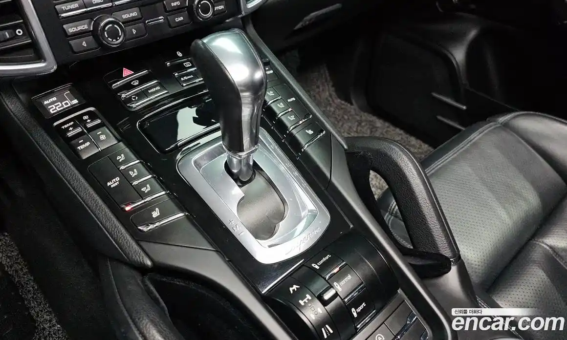 Porsche Cayenne 2011 4.8 Автомат в Москве № 545845, фото 9