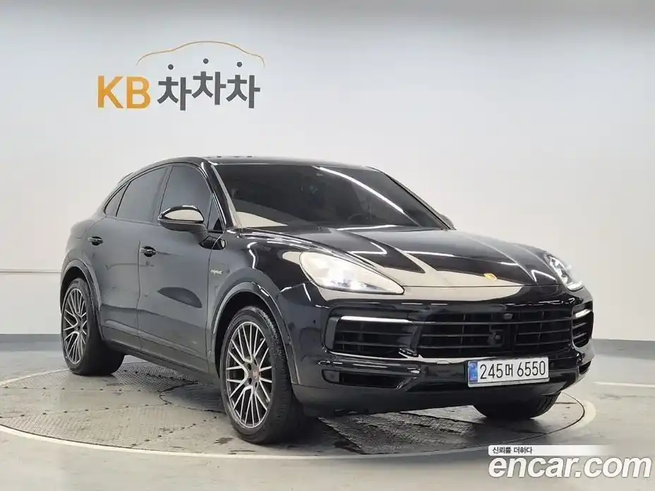 Porsche Cayenne 2022 3.0 Автомат в Москве № 545964, фото 3