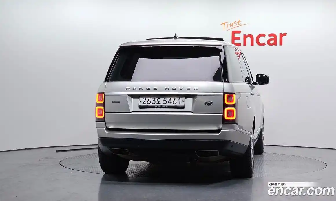 Land Rover Range-Rover 2019 4.4 Автомат в Москве № 546182, фото 4