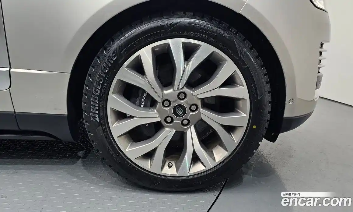 Land Rover Range-Rover 2019 4.4 Автомат в Москве № 546182, фото 5