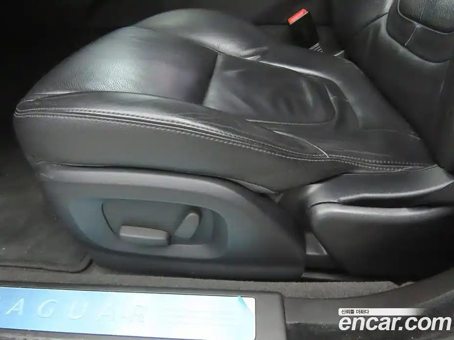 Jaguar XF 2012 2.2 Автомат в Москве № 547800, фото 15