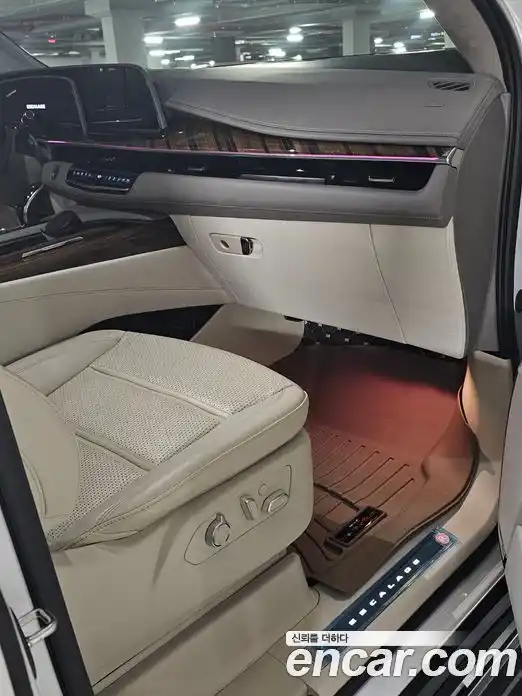 Cadillac Escalade 2022 6.2 Автомат в Москве № 548138, фото 6