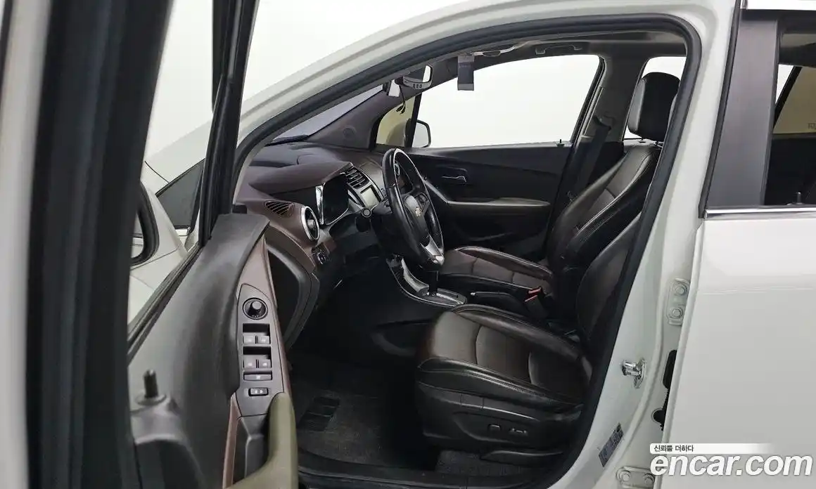 Chevrolet Trax 2016 1.4 Автомат в Москве № 94625, фото 18