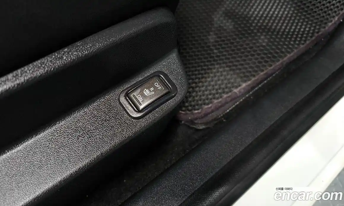 Renault SM3 2015 1.6 Автомат в Москве № 107250, фото 14