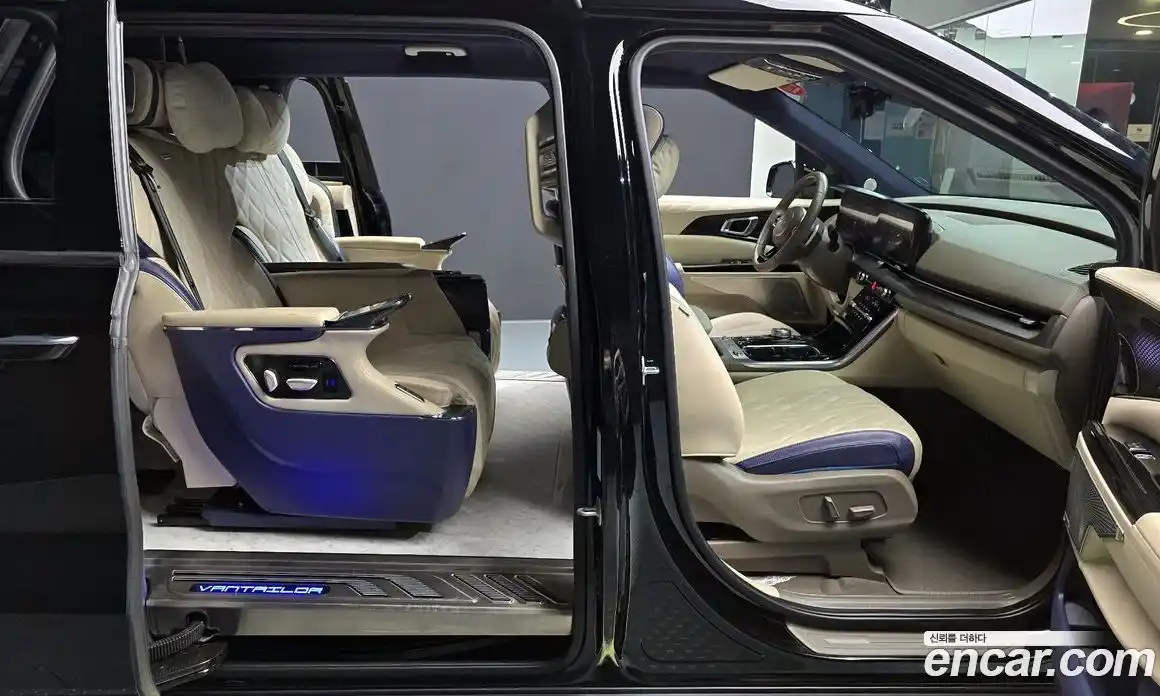 Kia Canival 2023 3.5 Автомат в Москве № 109797, фото 12