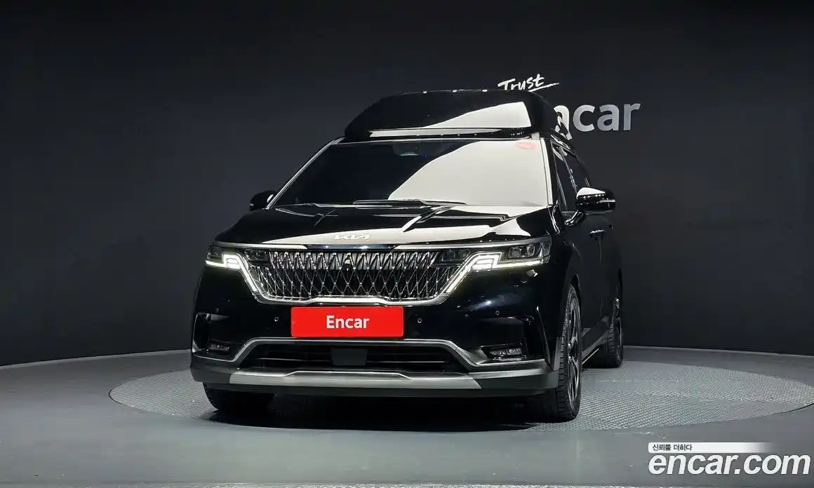 Kia Canival 2023 3.5 Автомат в Москве № 109797, фото 3