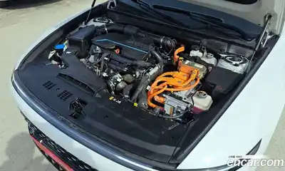 Hyundai Grandeur 2024 1.6 Автомат в Москве № 110821, миниатюра 6