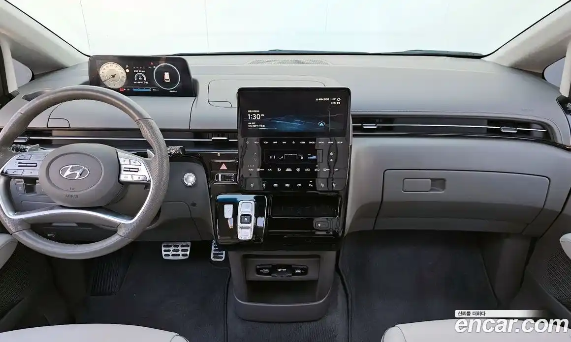 Hyundai Staria 2023 2.2 Автомат в Москве № 112725, фото 7