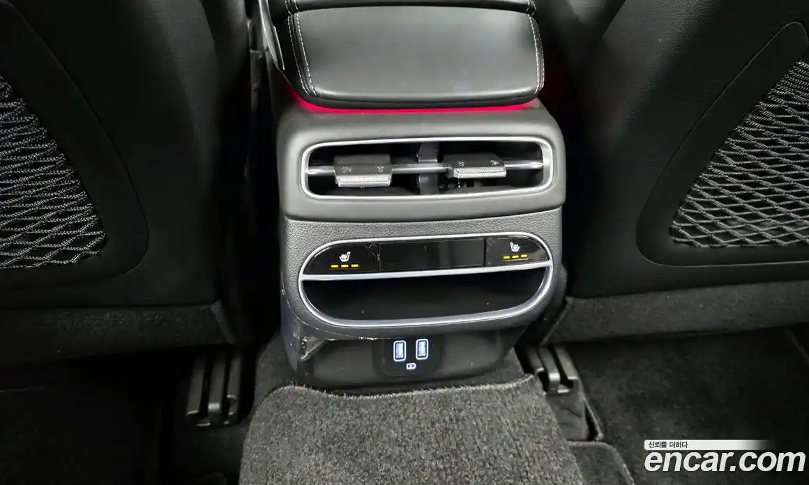 Genesis GV70 2023 2.5 Автомат в Москве № 117824, фото 15