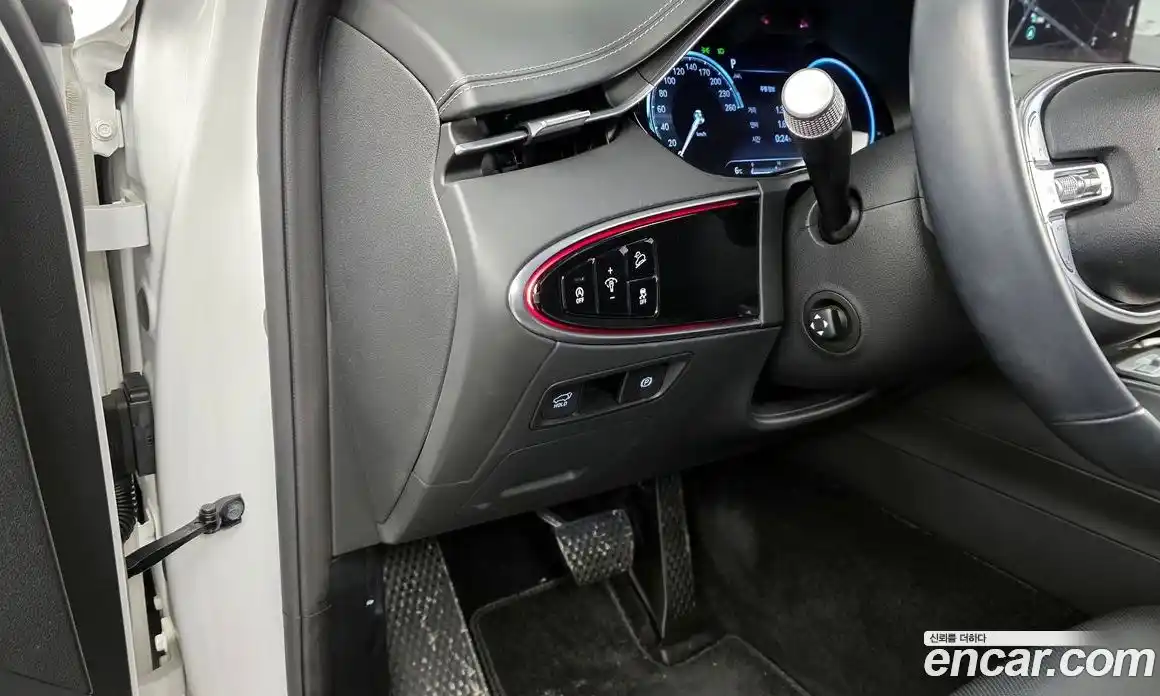 Genesis GV70 2023 2.5 Автомат в Москве № 117824, фото 19