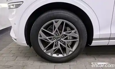 Genesis GV70 2023 2.5 Автомат в Москве № 117824, миниатюра 5