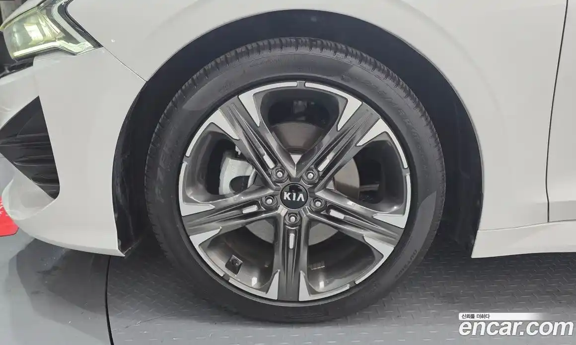 Kia K5 2020 2.0 Автомат в Москве № 120103, фото 16