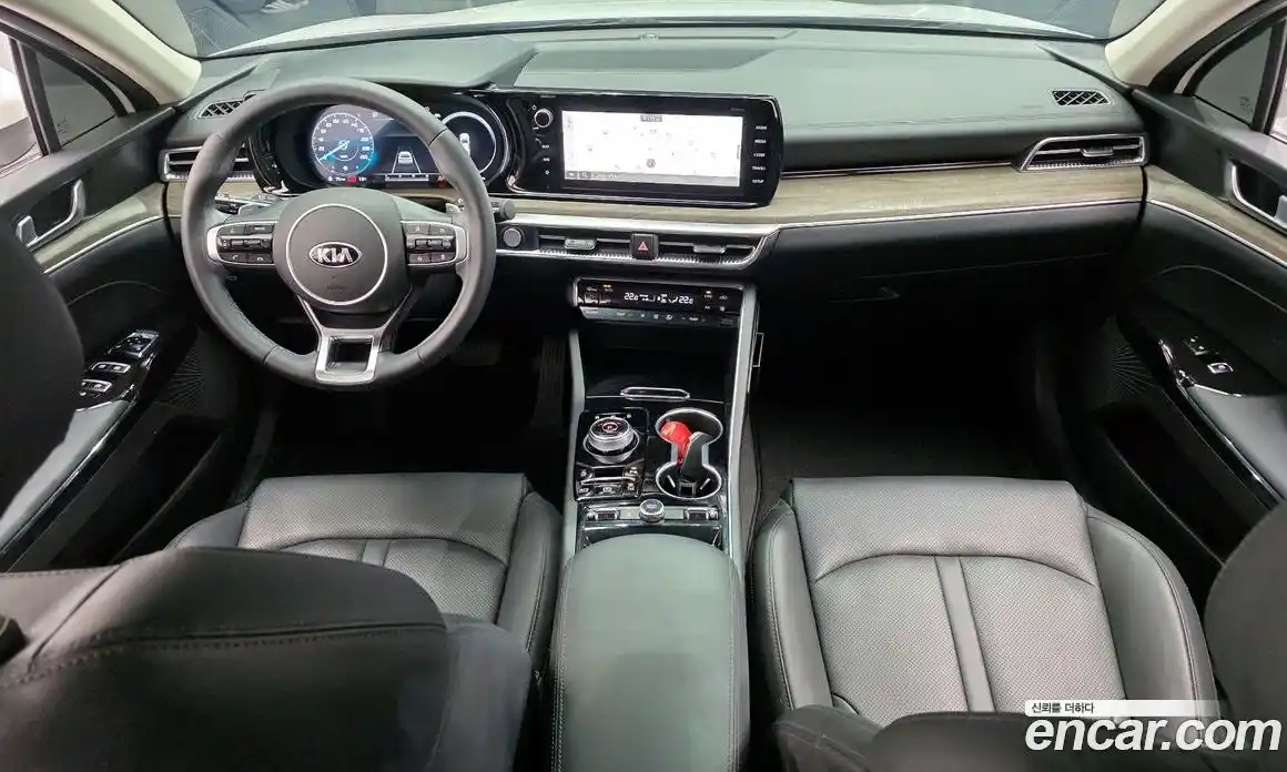 Kia K5 2020 2.0 Автомат в Москве № 120103, фото 19