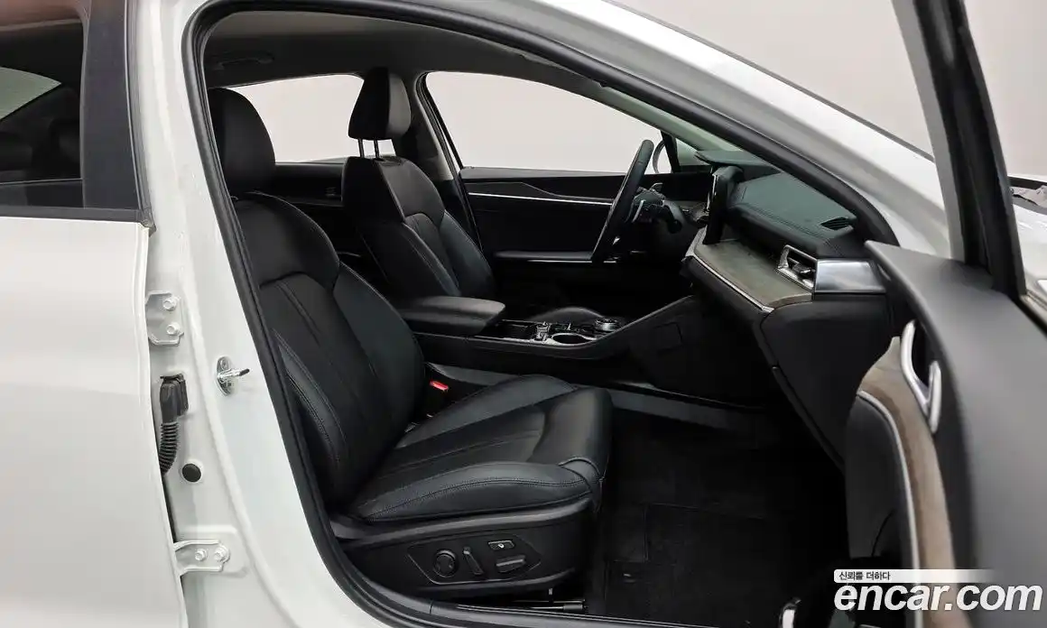 Kia K5 2020 2.0 Автомат в Москве № 120103, фото 7