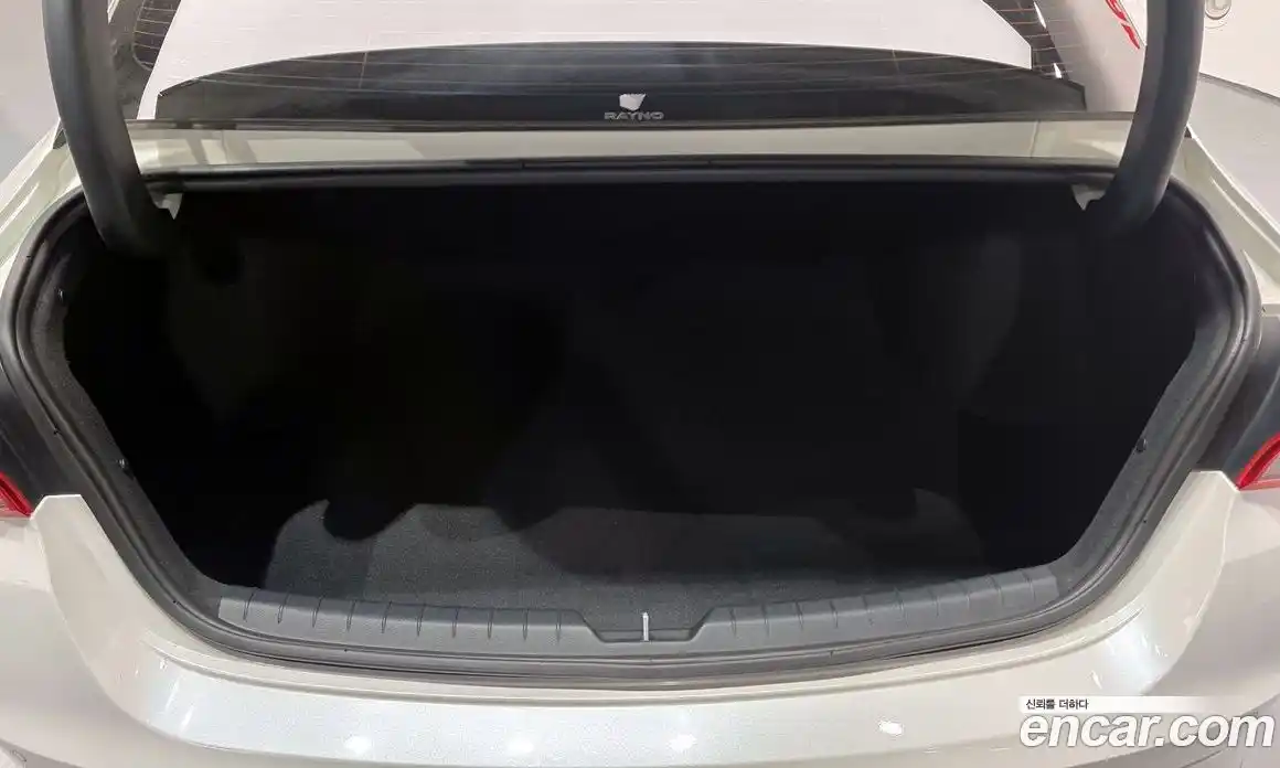 Kia K5 2020 2.0 Автомат в Москве № 120103, фото 8