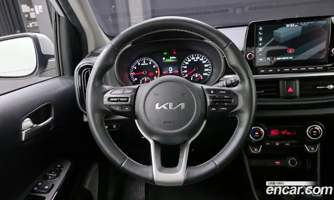 Kia Morning 2023 1.0 Автомат в Москве № 120151, фото 9