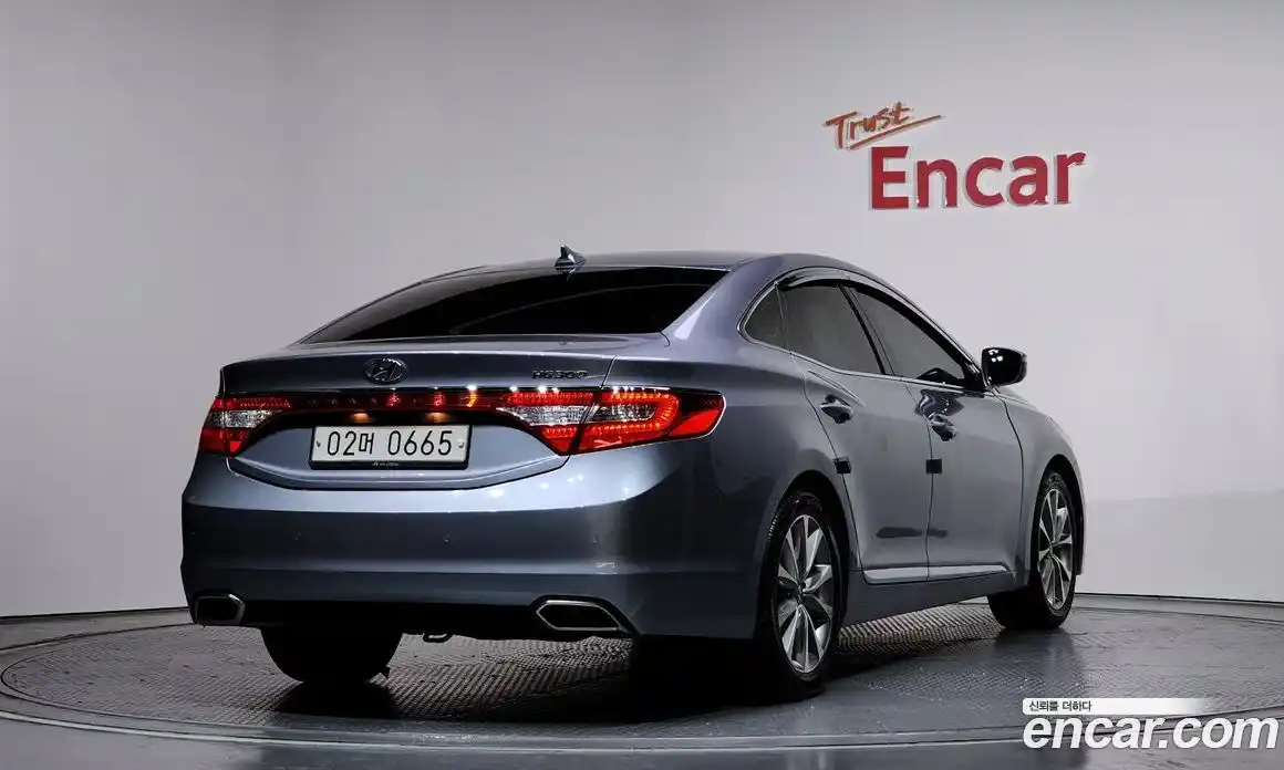 Hyundai Grandeur 2016 2.4 Автомат в Москве № 123645, фото 15