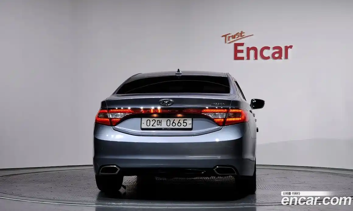 Hyundai Grandeur 2016 2.4 Автомат в Москве № 123645, фото 16